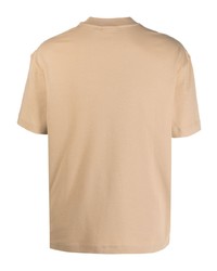 beige T-Shirt mit einem Rundhalsausschnitt von Calvin Klein