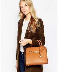 beige Taschen von Fiorelli