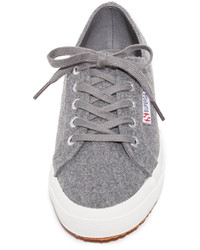 beige Turnschuhe von Superga