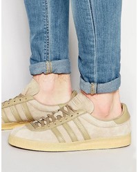 beige Turnschuhe von adidas