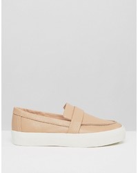 beige Turnschuhe von Asos