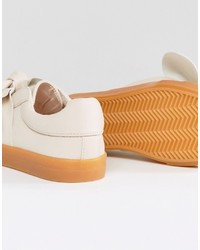 beige Turnschuhe von Asos