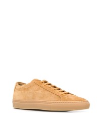 beige Wildleder niedrige Sneakers von Common Projects