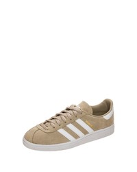 beige Wildleder niedrige Sneakers von adidas Originals