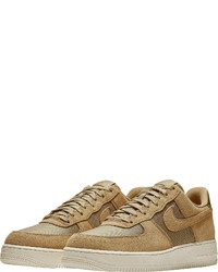 beige Wildleder niedrige Sneakers von Nike Sportswear