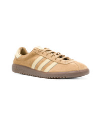 beige Wildleder niedrige Sneakers von adidas