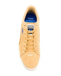 beige Wildleder niedrige Sneakers von Puma