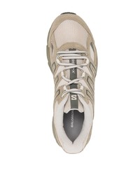 beige Wildleder niedrige Sneakers von Salomon