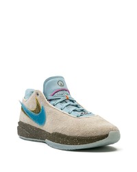 beige Wildleder niedrige Sneakers von Nike