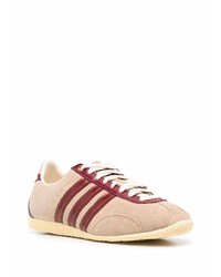 beige Wildleder niedrige Sneakers von adidas