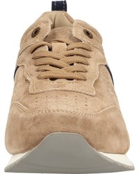 beige Wildleder Sportschuhe von Bama