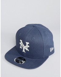 blaue Baseballkappe von New Era