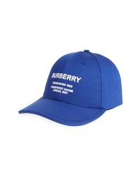 blaue bedruckte Mütze