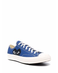 blaue bedruckte niedrige Sneakers von Comme Des Garcons Play