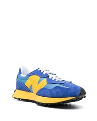 blaue bedruckte niedrige Sneakers von New Balance