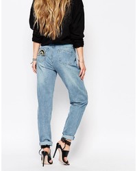 blaue bestickte Jeans