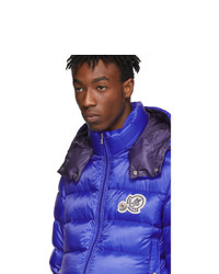 blaue Daunenjacke von Moncler