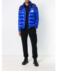 blaue Daunenjacke von Moncler