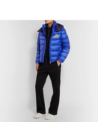 blaue Daunenjacke von Moncler