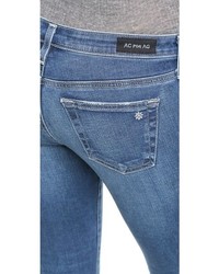 blaue enge Jeans mit Destroyed-Effekten von AG Jeans