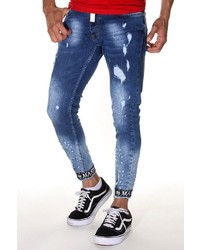 blaue enge Jeans mit Destroyed-Effekten von Bright Jeans