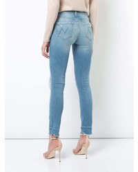 blaue enge Jeans mit Destroyed-Effekten von Mother