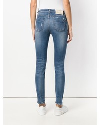 blaue enge Jeans mit Destroyed-Effekten von Pinko