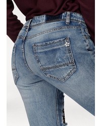 blaue enge Jeans mit Destroyed-Effekten von Hailys