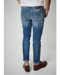 blaue enge Jeans mit Destroyed-Effekten von Pierre Cardin