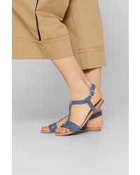 blaue flache Sandalen aus Leder von Esprit