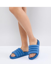 blaue flache Sandalen aus Leder von Monki