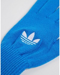 blaue Handschuhe von adidas