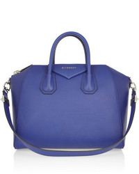 blaue Handtasche von Givenchy