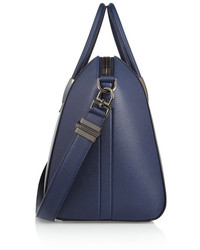 blaue Handtasche von Givenchy