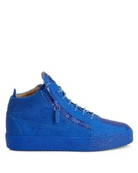blaue hohe Sneakers aus Leder mit Schlangenmuster