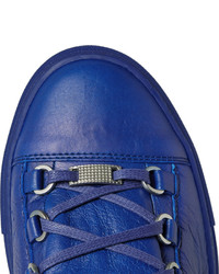 blaue hohe Sneakers aus Leder