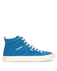 blaue hohe Sneakers aus Segeltuch von Cariuma
