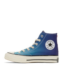 blaue hohe Sneakers von Converse