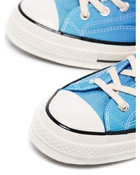 blaue hohe Sneakers von Converse