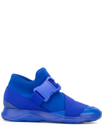blaue hohe Sneakers von Christopher Kane