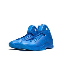 blaue hohe Sneakers von Nike