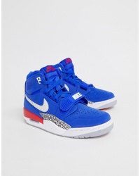 blaue hohe Sneakers von Jordan