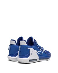 blaue hohe Sneakers von Nike