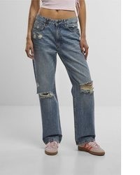 blaue Jeans mit Destroyed-Effekten von 2Y Studios