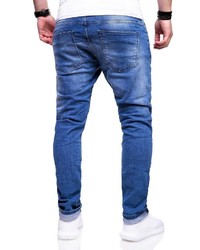 blaue Jeans mit Destroyed-Effekten von behype