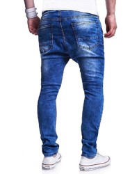 blaue Jeans mit Destroyed-Effekten von behype