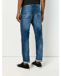 blaue Jeans mit Destroyed-Effekten von Diesel