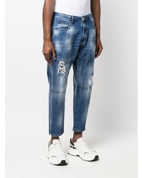 blaue Jeans mit Destroyed-Effekten von Philipp Plein