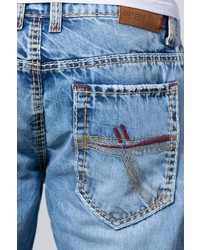 blaue Jeans mit Destroyed-Effekten von Camp David