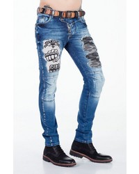 blaue Jeans mit Destroyed-Effekten von Cipo & Baxx